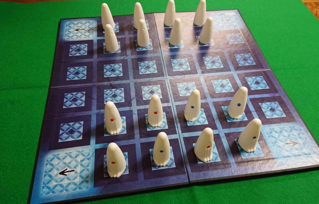 ボードゲーム　ガイスターコマの配置